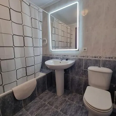 Con Piscina Privada No Mascotas