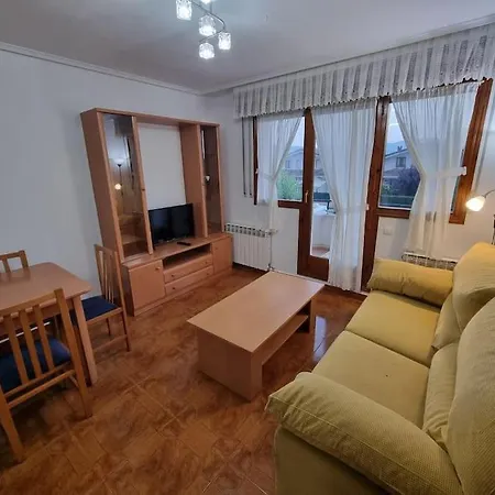 Con Piscina Privada No Mascotas Lägenhet Medina de Pomar